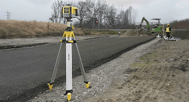 niveau laser rotatif chantier de la marque geomax